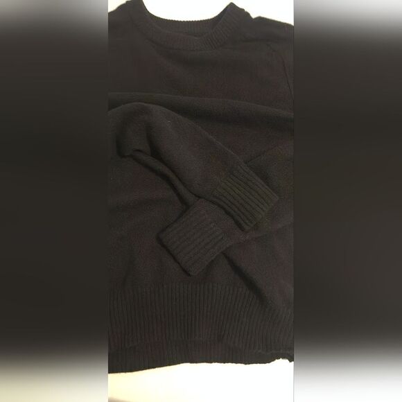 Everlane The Cashmere and Wool Blend Crewneck Black Sweater Size Small - Picture 4 of 10